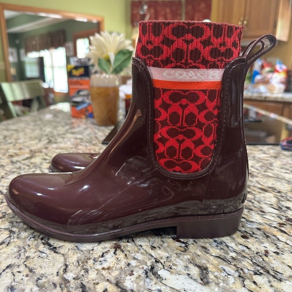 COACH Chelsea Rain Boots - Picture 4 of 8